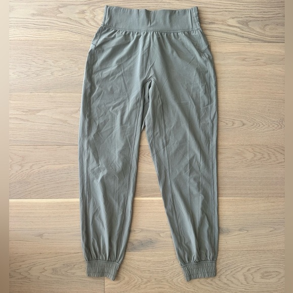 lululemon sun setter jogger - Picture 2 of 3